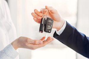 Sell your car without meeting strangers: safe options and timeline